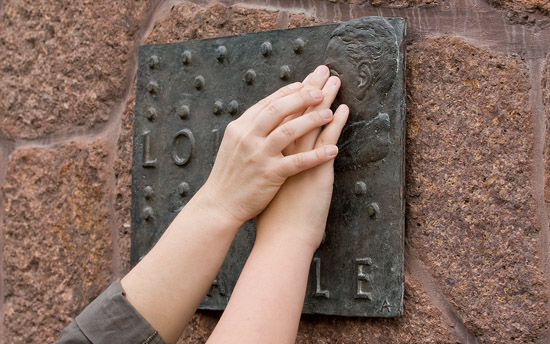 Louis Braille Gedenktafel